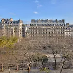 GuestReady -- Rooftop Maisonette in Folie-Méricout
