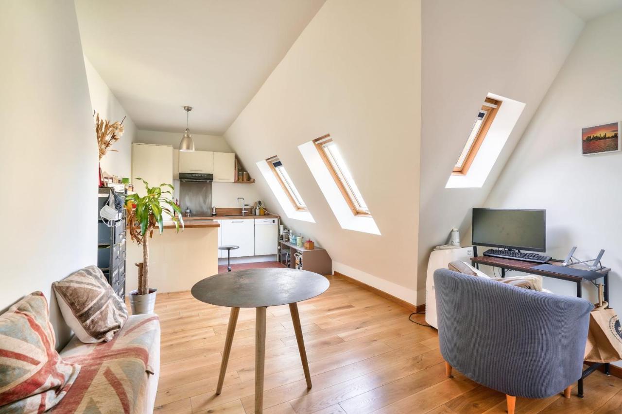 Guestready -- Rooftop Maisonette In Folie-méricout Paris